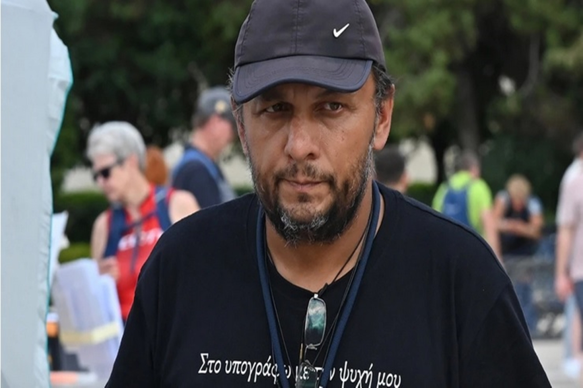 Βήμα πίσω δεν κάνει ο Πάνος Ρούτσι – Για 22η ημέρα παραμένει στο Σύνταγμα συνεχίζοντας την απεργία πείνας