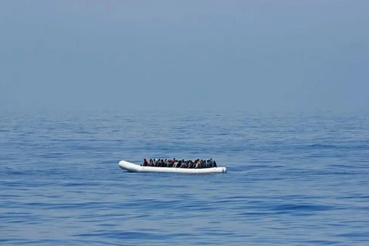 Ψαρά: Περιπετειώδης διάσωση από το Λιμενικό 24 παράνομων μεταναστών