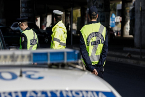 Χωρίς άδεια, με γεμάτο πάγκο – Τον εντόπισαν αστυνομικοί στη Χίο