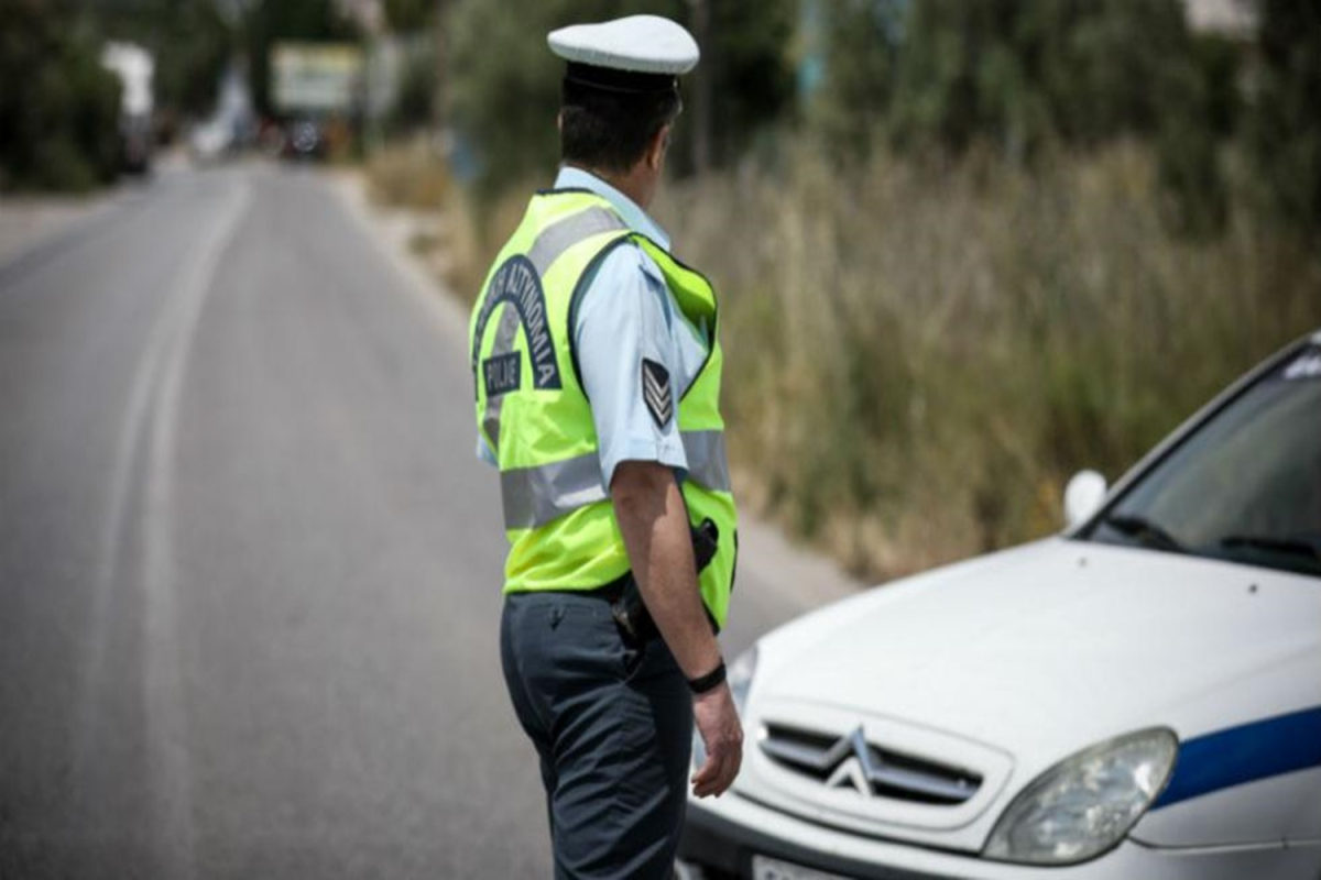 Συνελήφθησαν οκτώ άτομα σε Λέσβο και Χίο