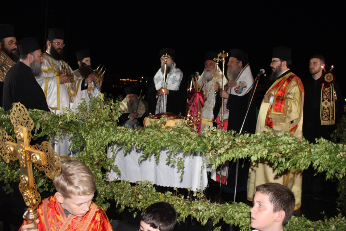 Η Λέσβος γιόρτασε τους Αγίους της- Λιτανεία των Λειψάνων των Αγιών της Λέσβου στην προκυμαία Μυτιλήνης