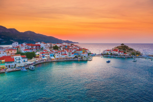 TUI: Στα ύψη η ζήτηση για Ελλάδα τη Black Friday – Η Σάμος ανάμεσα στις επιλογές