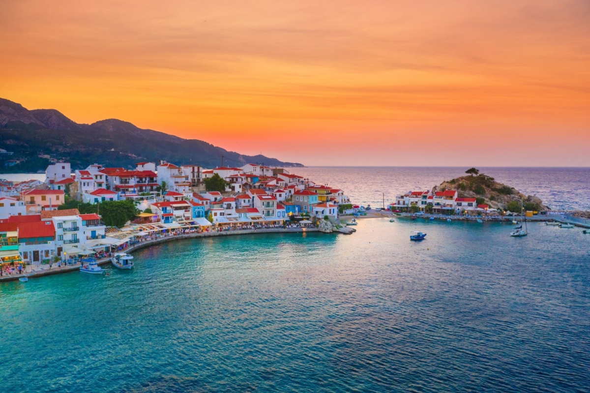 TUI: Στα ύψη η ζήτηση για Ελλάδα τη Black Friday – Η Σάμος ανάμεσα στις επιλογές