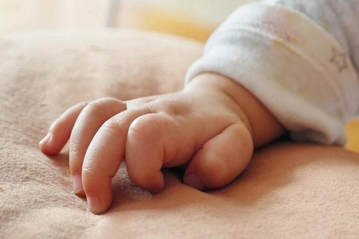 Μυτιλήνη: Εκτός κινδύνου το βρέφος στο «Παίδων» μετά το ατύχημα με το καυτό τσάι