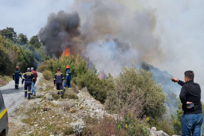 Αρκετά υψηλός κίνδυνος πυρκαγιάς σε Σάμο, Ικαρία σήμερα Σάββατο 8/7