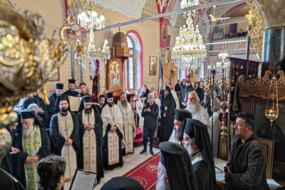 Στη γη της Σάμου αναπαύεται ο Πατριάρχης πρώην Ιεροσολύμων Ειρηναίος (pics-vid)