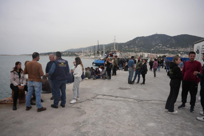 Λέσβος: Δεν αποβιβάστηκαν τα 22 φορτηγά του «Θαλασσίτης» μετά την παρέμβαση των κτηνοτρόφων