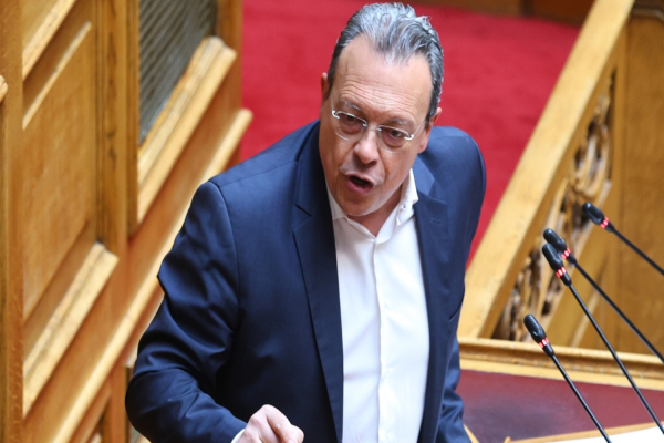 Φάμελλος: “Υπεύθυνος ο πρωθυπουργός για την τραγική κατάσταση με τη ζωονόσο στη Λέσβο”