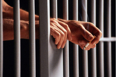 Λέσβος: 66χρονη προσπάθησε να περάσει ναρκωτικά στο κρατητήριο για 37χρονο κρατούμενο