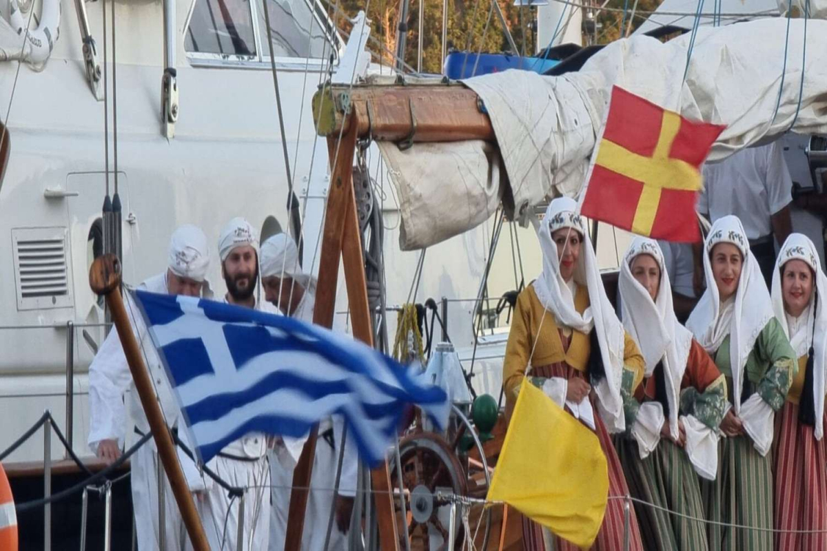 «EΠΑΝΑCΥΣΤΑΣΗ ’21: Η πλωτή έκθεση» στη Λήμνο (photo)