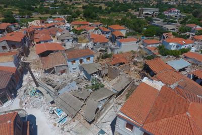 Ο Δήμος Δυτικής Λέσβου βγαίνει μπροστά στο μείζον ζήτημα των τελευταίων ετών για τη σεισμόπληκτη Βρίσα!