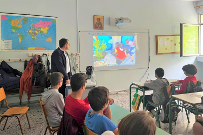 Ενημέρωση μαθητών Δημοτικών Σχολείων στο νησί της Λέσβου για τον εθελοντισμό,  το ανθρωπιστικό έργο &amp; τις δράσεις του Ελληνικού Ερυθρού Σταυρού