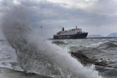 Απαγορευτικό απόπλου σε Πειραιά, Ραφήνα και Λαύριο λόγω των ισχυρών ανέμων