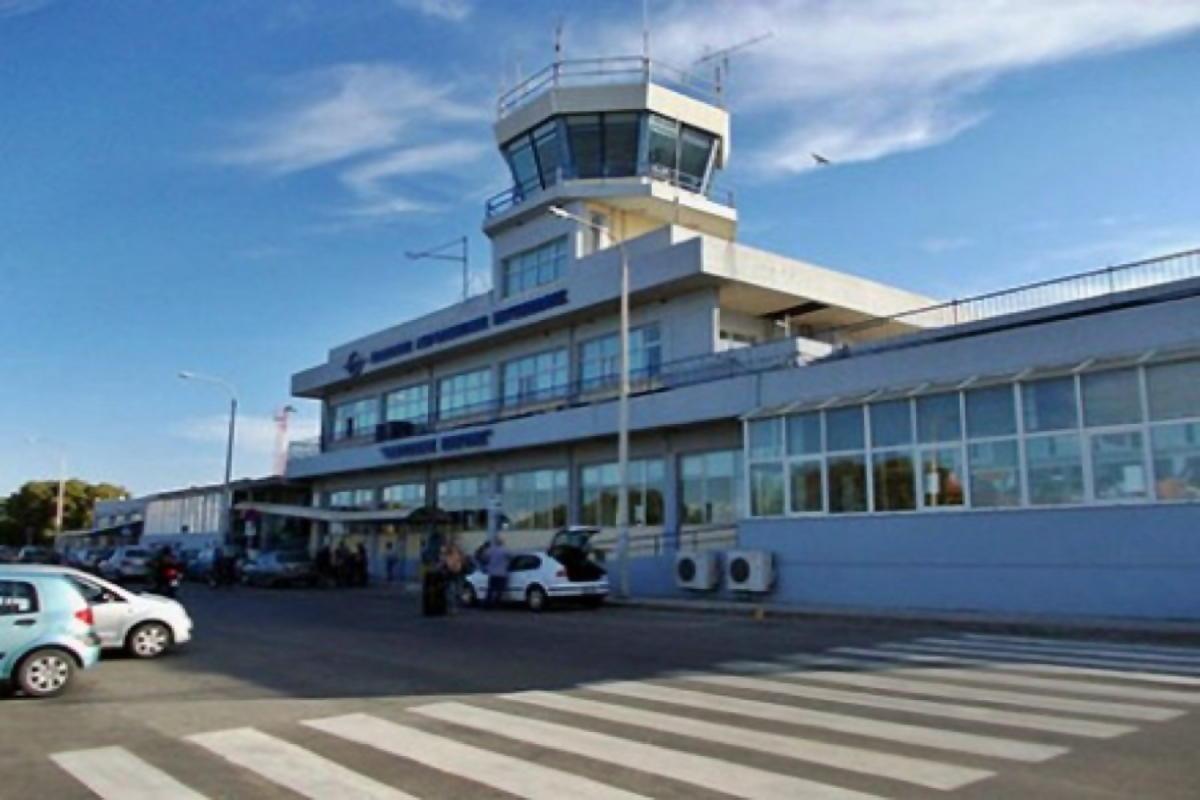 Μυτιλήνη: Τον τσάκωσαν "στα πράσα" μετά την κλοπή στο αεροδρόμιο!