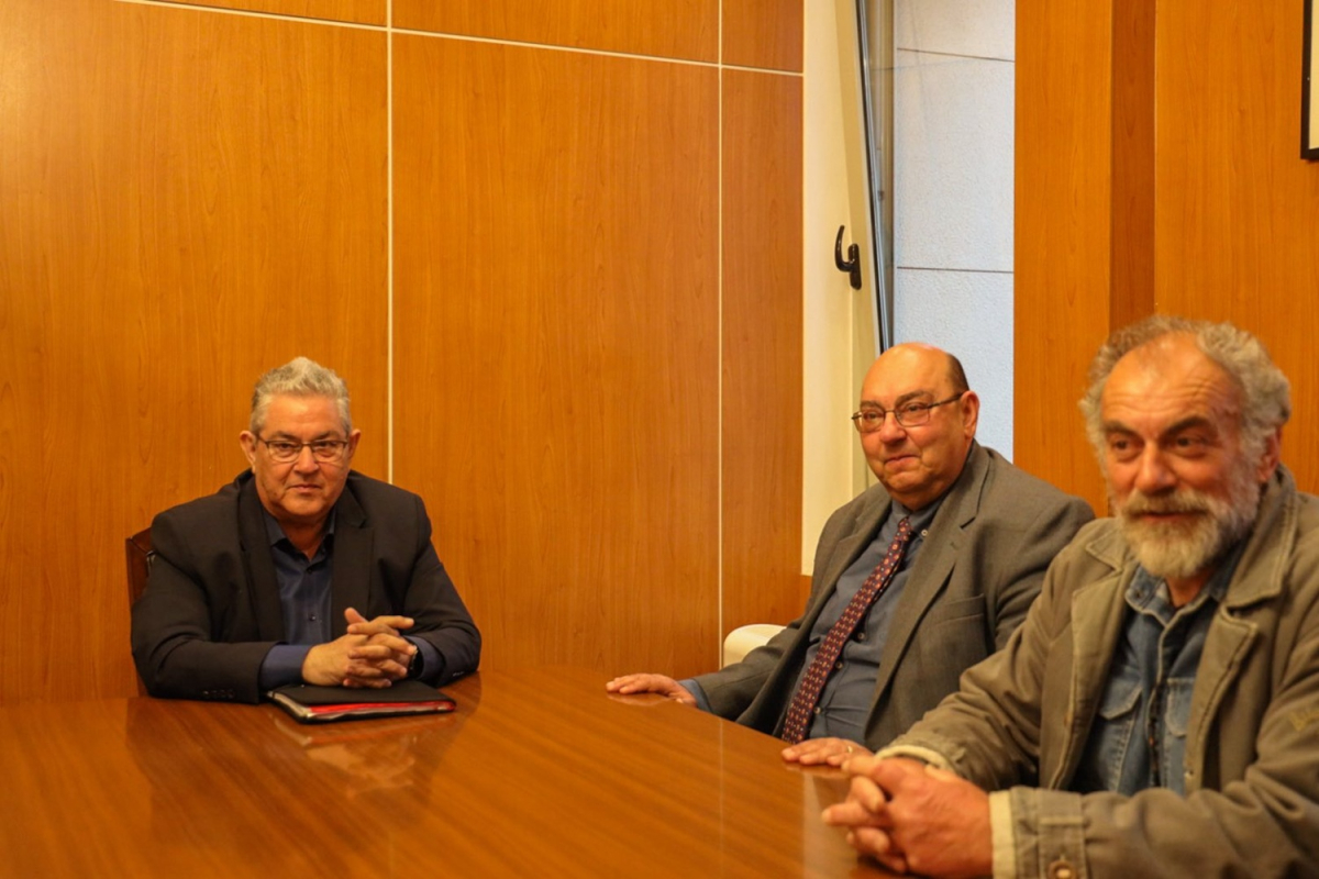 Συνάντηση Βέρρου με Κουτσούμπα στο Δημαρχείο στην Καλλονή