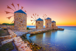13 υφυπουργοί και γενικοί γραμματείς στη Χίο
