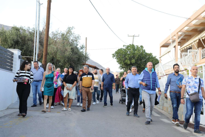 Στις γειτονιές της πόλης της Χίου ο Κάρμαντζης (pics)