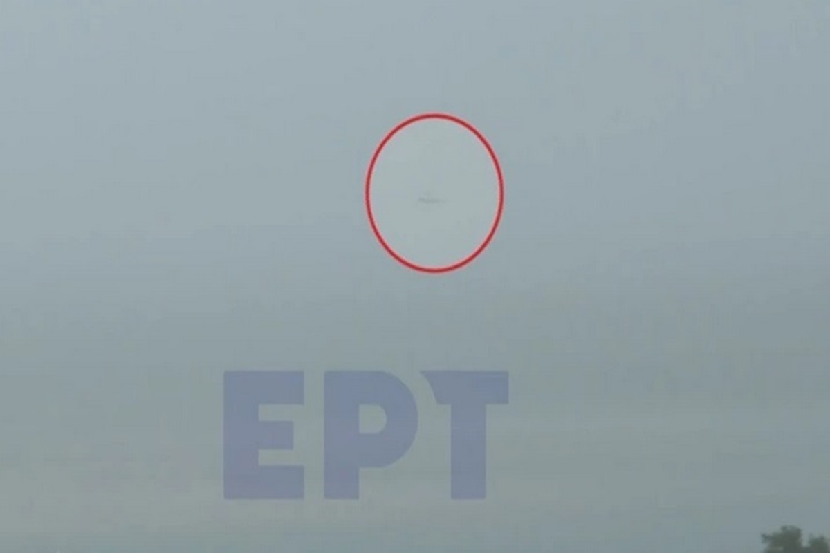 Πτώση ελικοπτέρου στην Εύβοια: «Πετούσε πολύ χαμηλά, χάθηκε στην ομίχλη – Ακούσαμε έναν θόρυβο»