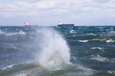 Λέσβος: Μηχανική βλάβη σε φορτηγό πλοίο
