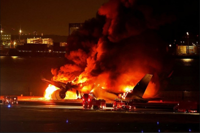 Ιαπωνία: Σώος ο κυβερνήτης – Εντοπίστηκαν και οι άλλοι 5 επιβάτες του αεροσκάφους της ακτοφυλακής
