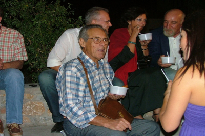 Λέσβος: Θλίψη για την Απώλεια του Αλέξανδρου Χατζηδήμου – Το Αντίο των Μικρασιατών
