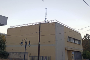 Αγανάκτηση για την κεραία στον Παπάδο – Στήριξη από τη “Νέα Δράση - Νέος Δήμος”