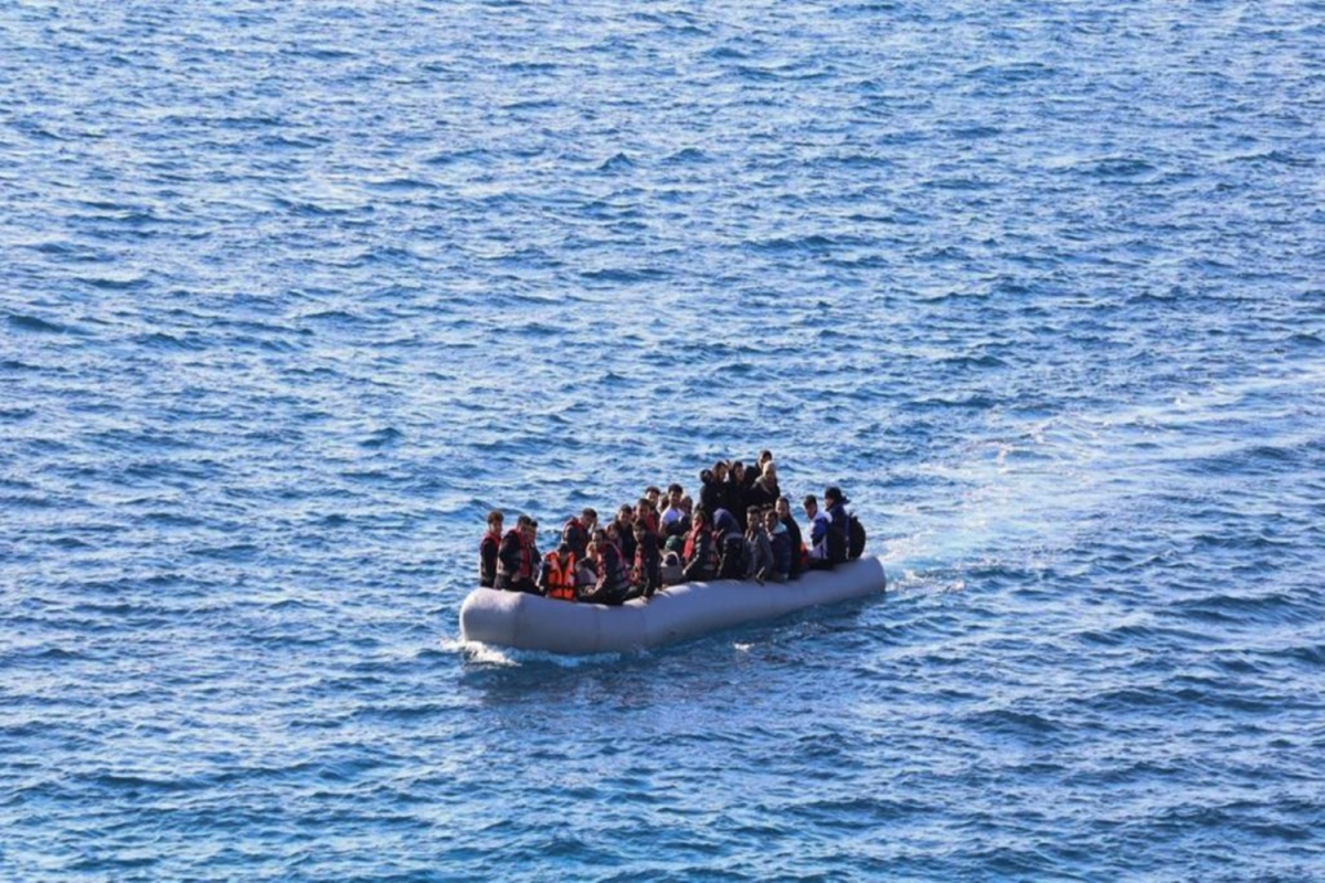 Σάμος: Εξαρθρώθηκε κύκλωμα διακίνησης μεταναστών – Πέντε συλλήψεις