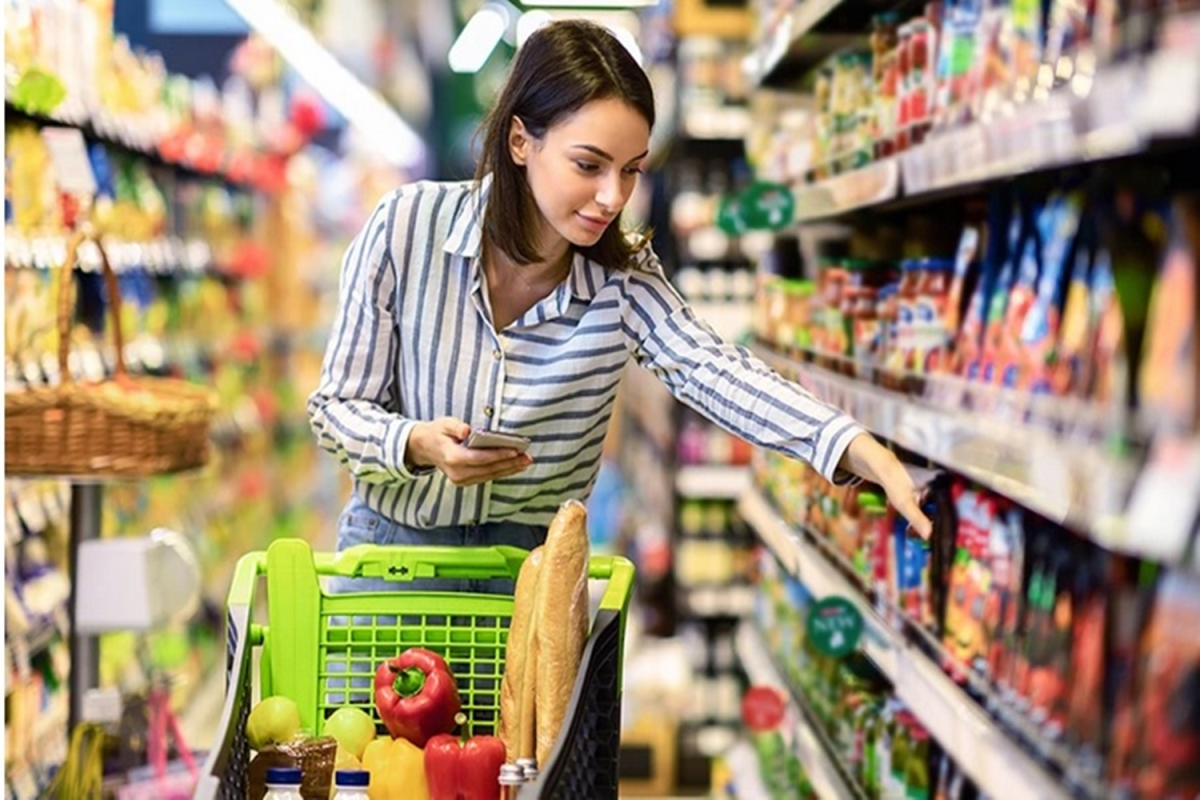 Μέτρα για την ακρίβεια – Μειώσεις 15% σε σημαντικές κατηγορίες προϊόντων από 1ης Μαρτίου