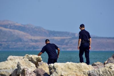 Λέσβος: Σωρός άνδρα σε βραχώδη απόκρημνη θαλάσσια περιοχή της Γέρας