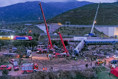 Σύγκρουση τρένων - Νέες καταγγελίες για τον μοιραίο σταθμάρχη: «Είχε ξεχάσει το μικρόφωνο ανοιχτό και ακούγονταν πανηγύρια»