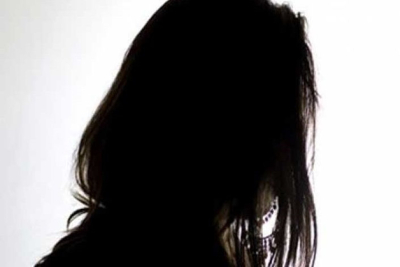 ΧΙΟΣ: 49χρονη «μαϊμού γιατρός» έστηνε ραντεβού τρόμου – Πώς άρπαξε 54.000€ και χρυσαφικά! (pics)