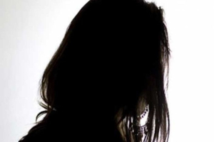 ΧΙΟΣ: 49χρονη «μαϊμού γιατρός» έστηνε ραντεβού τρόμου – Πώς άρπαξε 54.000€ και χρυσαφικά! (pics)