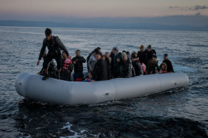 Η ΕΥΠ στην έρευνα για Τούρκο δουλέμπορο στη Λέσβο – Οργάνωσαν κινηματογραφική φυγάδευση με ταχύπλοο